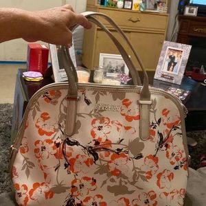 Kenneth Cole Reaction purse